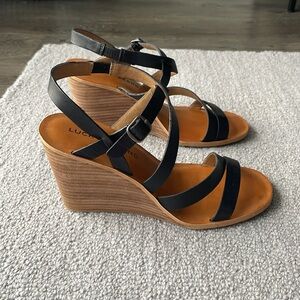 Lucky brand shoe